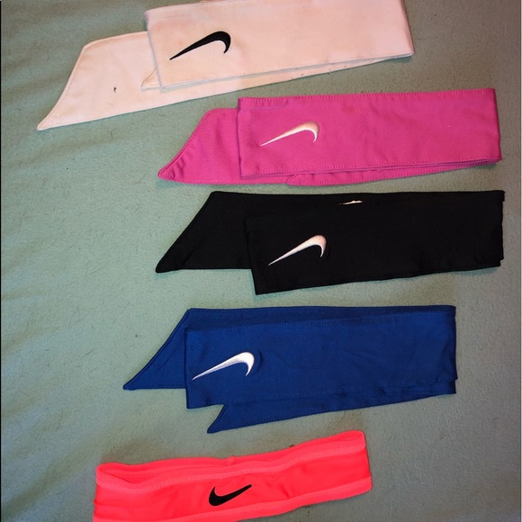 nike hand band